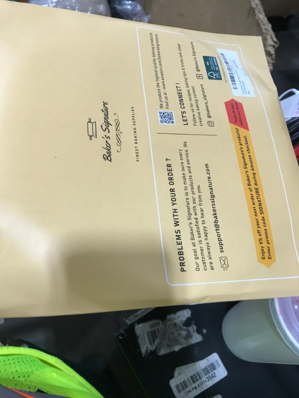 Photo 1 of [220 Liners] Heavy Duty 9 Inch Parchment Rounds Paper Baking Sheets | Precut Silicone Coated & Unbleached – Will Not Curl or Burn – Non-Toxic & Comes in Convenient Packaging