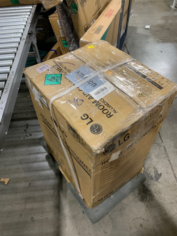 Photo 1 of LG 10000 BTU SACC(14000 ASHRAE) Portable Air Conditioners with Dual Inverter Cools 450 Sqft Ultra Quiet & Easy Install WiFi App Medium & Large Room Air Conditioner AC Unit Home White LP1022FVSM