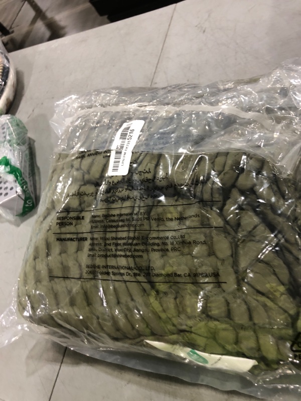 Photo 1 of Bedsure Cooling Cotton Waffle Queen Size Blanket - Lightweight Breathable Blanket of Rayon Derived from Bamboo for Hot Sleepers, Luxury Throws for Bed, Couch and Sofa, Green, 90x90 Inches