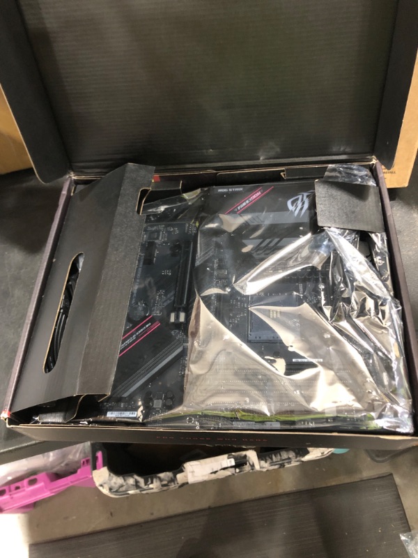 Photo 1 of ASUS ROG Strix B550-F Gaming WiFi II AMD Socket AM4 ATX DDR4 Motherboard