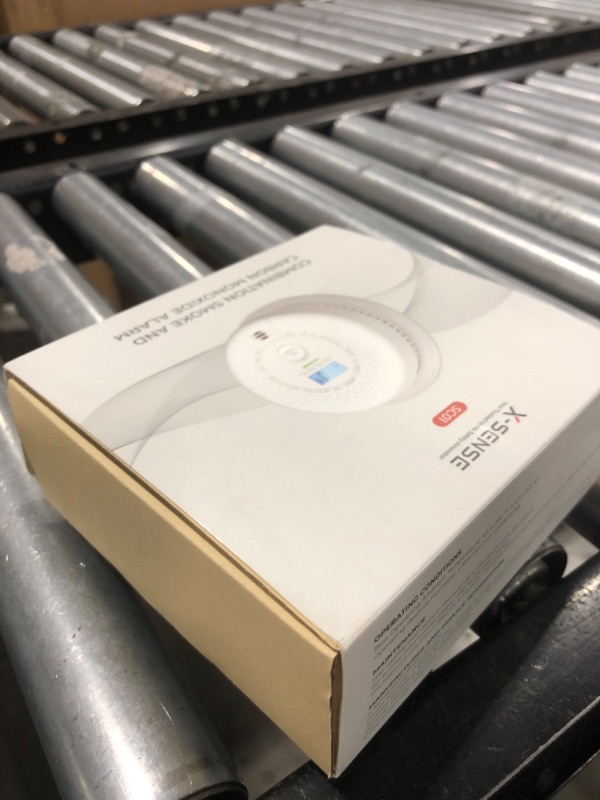 Photo 1 of X-Sense  Detector Carbon Monoxide Detector Combo, 10-Year Battery Smoke Detector with Display, Standalone Model SC01, Single Pack