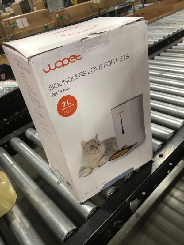 Photo 1 of WAPET PET FEEDER 