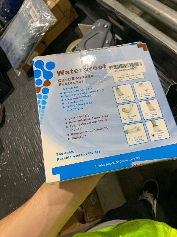 Photo 1 of 100% Waterproof Foot Cast Cover Wound Protector for Shower Bath, Watertight Cast Bag Covers for Broken Surgery Foot, Wound and Burns - Reusable [2025 Upgrade]