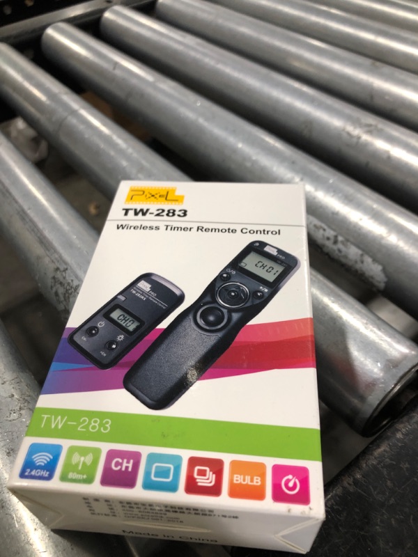 Photo 1 of Pixel Wireless Shutter Release Timer Remote Control TW283-90 Compatible with Fujifilm GFX50S X-Pro2 X-H1 X-T2 X-T1 X-T10 X-T20 X-T100 X-E2S X-E2 X-M1 X-A3 X-A2 X-A1 X-A10 X100F X100T X70 X30 XQ2 XQ1