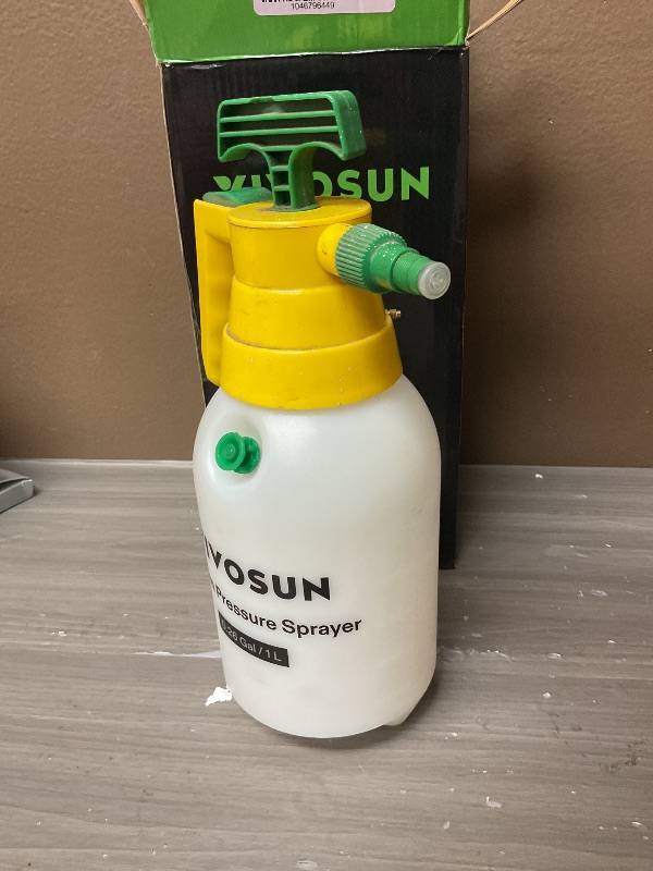 Photo 1 of VIVOSUN Handheld Garden Sprayer, 1L Pump Sprayer, 34oz Water Spray Bottle with Safety Valve, Adjustable Nozzle, Extended Spray Rod & Additional Seals, Ideal for Watering, Fertilizing, Cleaning