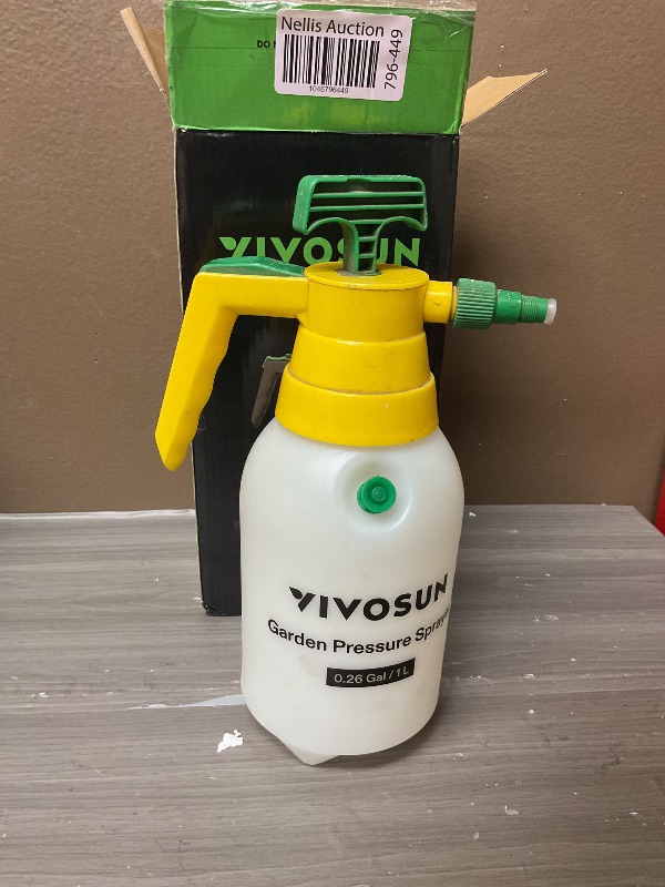 Photo 1 of VIVOSUN Handheld Garden Sprayer, 1L Pump Sprayer, 34oz Water Spray Bottle with Safety Valve, Adjustable Nozzle, Extended Spray Rod & Additional Seals, Ideal for Watering, Fertilizing, Cleaning