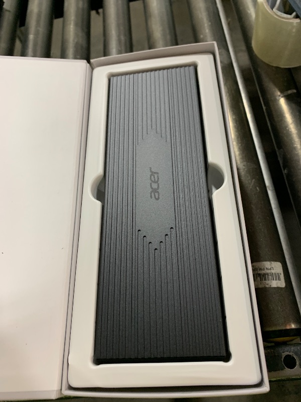 Photo 1 of Acer Thunderbolt 4 Dock, 16 in 1 Quad Monitor DisplayLink Docking Station 40Gbps with 8K Display, 10Gbps Data Ports, 160W Power, 2.5G Ethernet, SD 4.0 Card Reader USB C Hub for MacBook, PC, Laptop