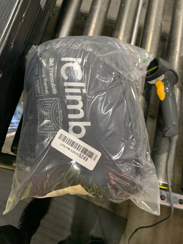 Photo 1 of iClimb 3M Thinsulate Insulation Warm Camping Blanket Ultralight Compact (Dark Grey)
