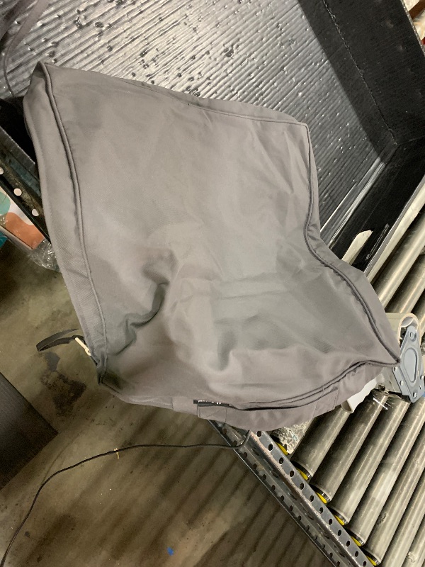 Photo 1 of gray storage bag 