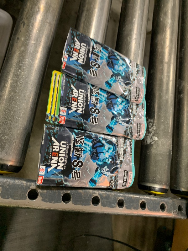 Photo 1 of 3 PACK TRADING CARDS 