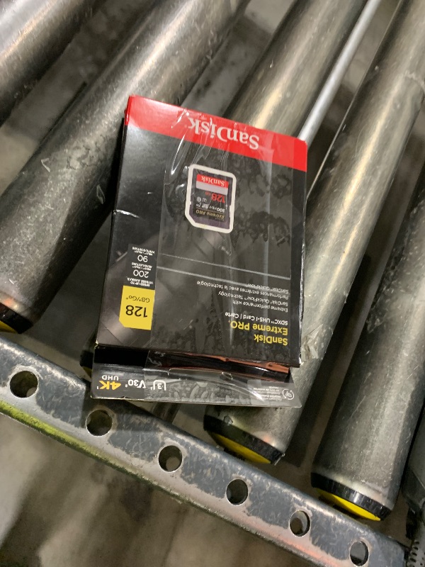 Photo 1 of SanDisk 128GB Extreme PRO SDXC UHS-I Memory Card - C10, U3, V30, 4K UHD, SD Card - SDSDXXD-128G-GN4IN