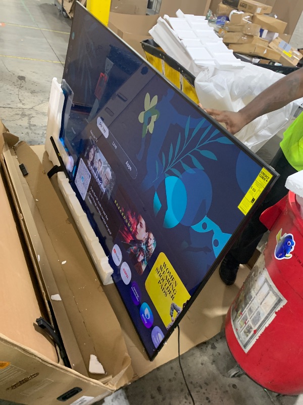 Photo 1 of SAMSUNG 85-Inch Class QLED Q7F Series Samsung Vision AI Smart TV (2025 Model, 85Q7F) Quantum HDR, Object Tracking Sound Lite, Q4 AI Gen1 Processor, 4K upscaling, Gaming Hub, Alexa Built-in