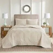 Photo 1 of BEIGE COMFORTER SET FULL SIZE/ QUEEN