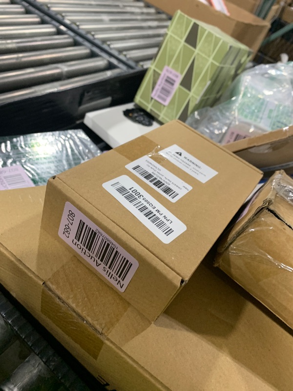 Photo 1 of DRWATE Starfish Conch Cake Toppers Seahorse Shell Coral Cake Decorations with Golden Ball Cake Toppers for Shell Starfish Beach Themed Party Ocean Summer Party Supplies (Style 01)