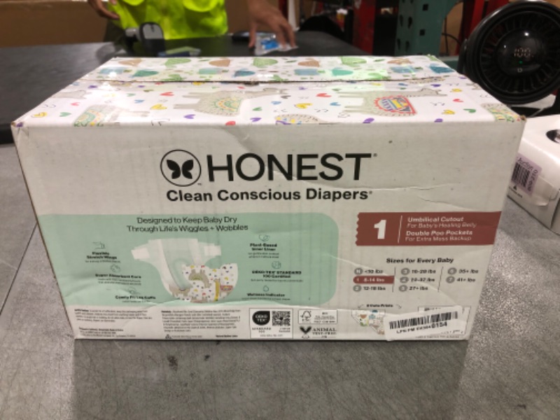 Photo 1 of The Honest Company Clean Conscious Diapers for Delicate Skin | Up to 100% Leakproof | Hypoallergenic, Fragrance Free | Gender Neutral | Club Box, Size 1 (8-14 lbs), 78 Count (Prints May Vary)