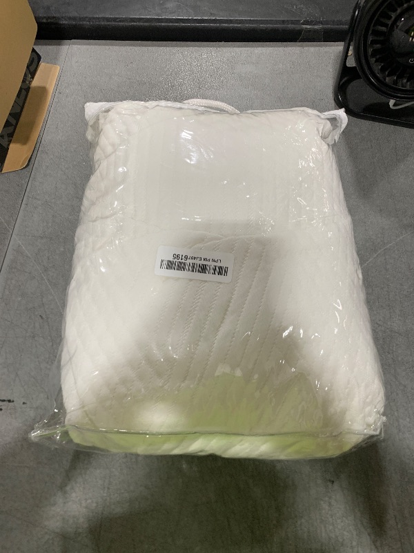 Photo 1 of GRT Rayon Bamboo Waterproof Mattress Protector Cal King Size - 3D Air Fiber Cooling Mattress Cover Breathable Ultra Soft, Mattress Pad Noiseless Fits up to 26'' Deep Pocket Mattress Machine Washable