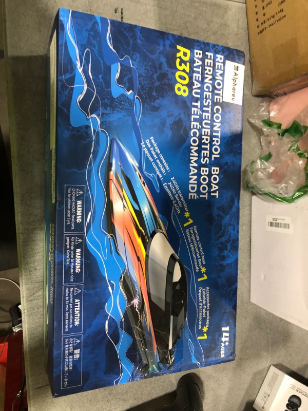 Photo 1 of ALPHAREV RC Boat - R308 32+ KPH Fast Remote Control Boat for Pool & Lake with Portable Suitcase, 2.4GHz Racing RC Boats for Adults & Kids, Summer Water Toy Gifts for Boys & Girls