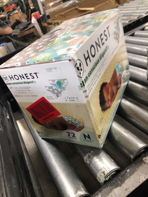 Photo 1 of The Honest Company Clean Conscious Diapers for Delicate Skin | Up to 100% Leakproof | Hypoallergenic, Fragrance Free | Gender Neutral | Club Box, Size Newborn, 72 Count (Prints May Vary)