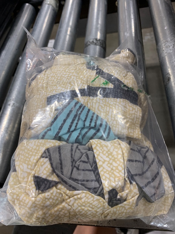 Photo 1 of hyha Printing Outdoor Couch Cushion Covers, Floral Couch Sofa Covers Washable for Patio Outdoor Furniture, Replacement Sofa Seat Slipcover, Non Slip Sofa Slipcovers (3 Packs, Dandelion Flower)
