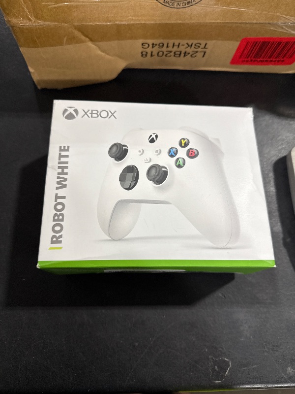 Photo 1 of Xbox Wireless Gaming Controller (2025) – Robot White – Play on Xbox, Windows, Android, iOS, FireTV Sticks, Smart TVs, VR Headsets