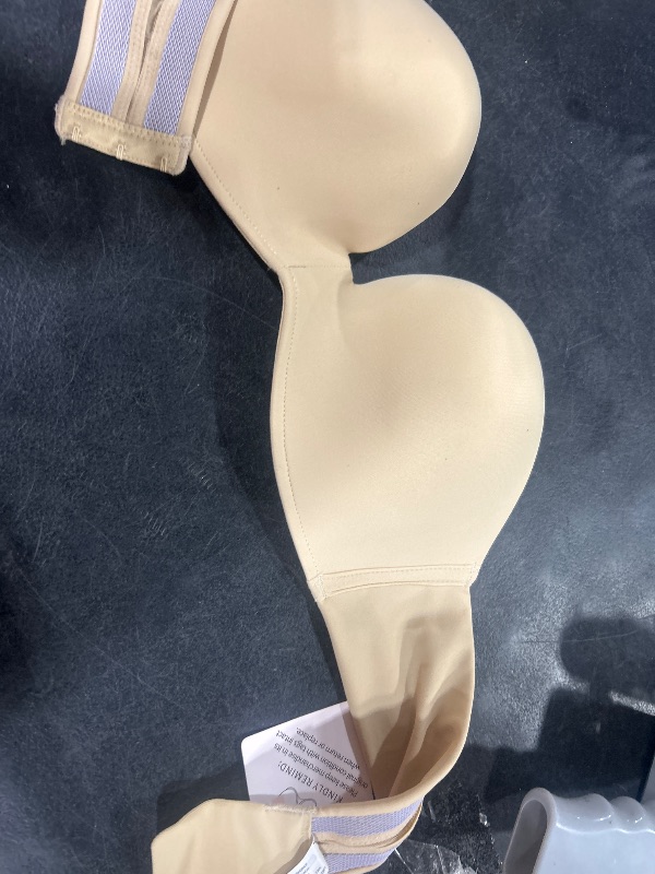 Photo 1 of BEIGE STRAPLESS BRA / 32 C