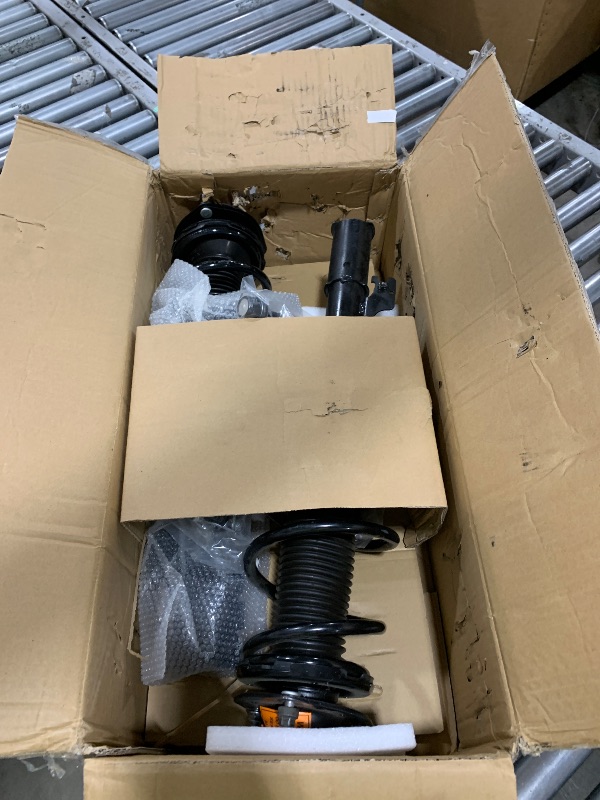 Photo 1 of Front Strut Assembly & Sway Bar Links for 2004-2007 Toyota Highlander 3.3L AWD, 04-06 Lexus RX330, 07-09 RX350, 06-08 RX400h, Shock Absorbers Replace 272212 272211 4PCS