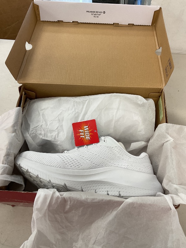 Photo 1 of Skechers Sport Women's Women's Arch FIT 2.0-Big League Sneaker, WHT=White, 11 Wide