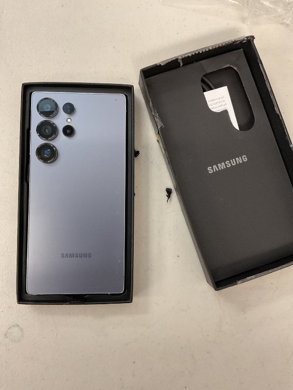 Photo 1 of Samsung Galaxy S25 Ultra, 256GB Smartphone, Unlocked Android, AI Night Mode Camera, Snapdragon 8 Elite Fast Processor, 5000mAh Battery, Built-in S Pen, 2025, US 1 Yr Warranty, Titanium Silverblue