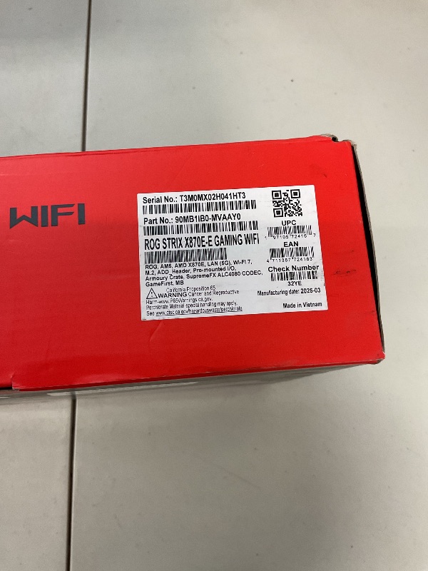 Photo 1 of ASUS ROG Strix 1000W Gold Aura Edition (Fully Modular Power Supply, 80+ Gold Certified, ATX 3.0, Cybenetics Lambda A+ Certification, PCIe Gen 5.0 Ready, Axial-tech Fan, Aura Sync, 10-Year Warranty)