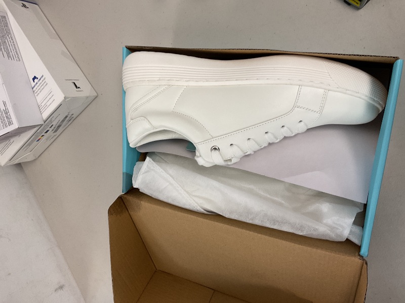 Photo 1 of Vepose Women's Fashion Sneakers 8015 All White Flat Walking Memory Foam Classy Shoes for Women Size 8(CJY8015 allwhite 8)