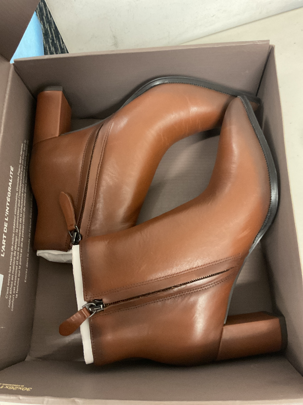 Photo 1 of Franco Sarto Womens Demmi Pointed Toe Dress Bootie Tobacco Brown Leather 5.5 M