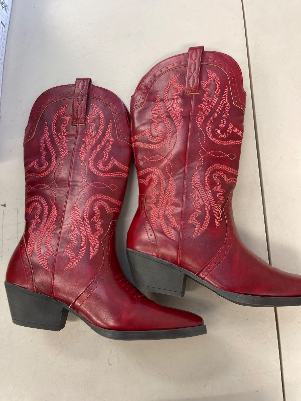 Photo 1 of COWBOY BOOTS RED SIZE 7