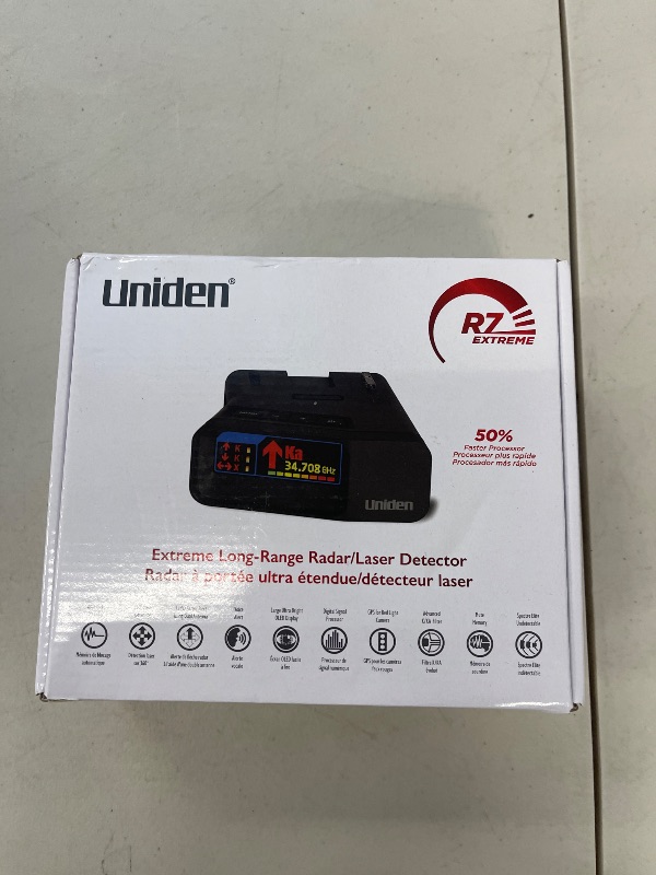 Photo 1 of Uniden R7 EXTREME LONG RANGE Laser/Radar Detector, Built-in GPS, Real-Time Alerts, Dual-Antennas Front & Rear w/Directional Arrows, Voice Alerts, Red Light and Speed Camera Alerts