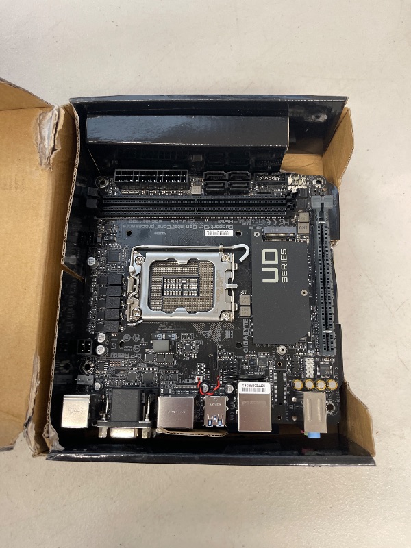 Photo 1 of GIGABYTE H610I (H610/ Intel/LGA 1700/ Mini-ITX/ DDR5/ Single M.2/ PCIe 4.0/ USB 3.2 Gen1/ Intel GbE LAN Chip/Motherboard)