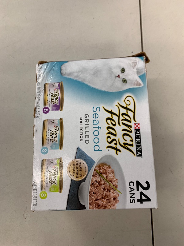 Photo 1 of Purina Fancy Feast Grilled Wet Cat Food Seafood Collection in Wet Cat Food Variety Pack - (Pack of 24) 3 oz. Cans