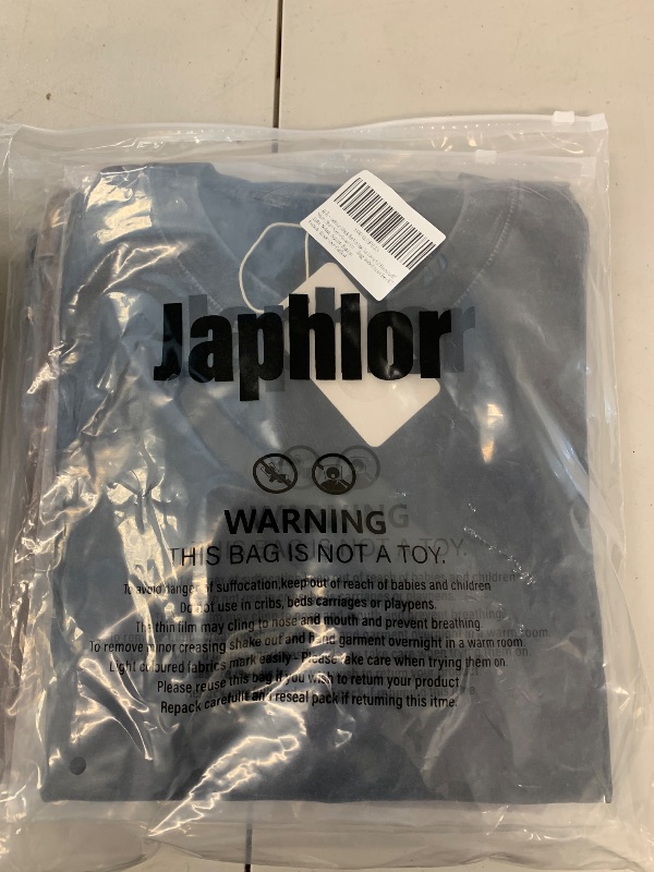 Photo 1 of 3 PACK T SHIRTS LOOSE FIT OVERSIZED DARK GRAY, BROWN, LIGHT GRAY SIZE MEDIUM