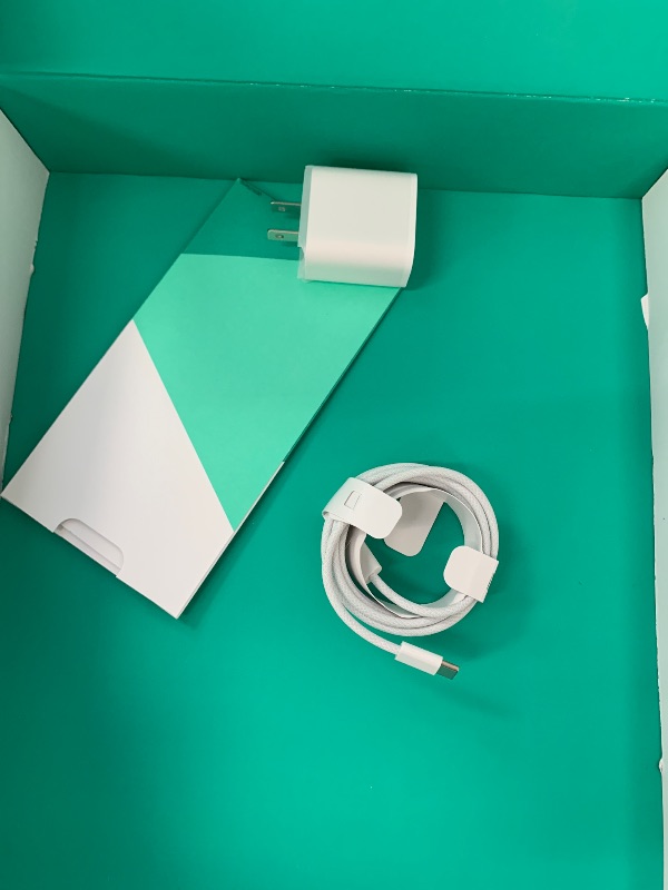 Photo 1 of Apple iPad Air 4-256GB - WiFi - Space Gray (Renewed Premium)