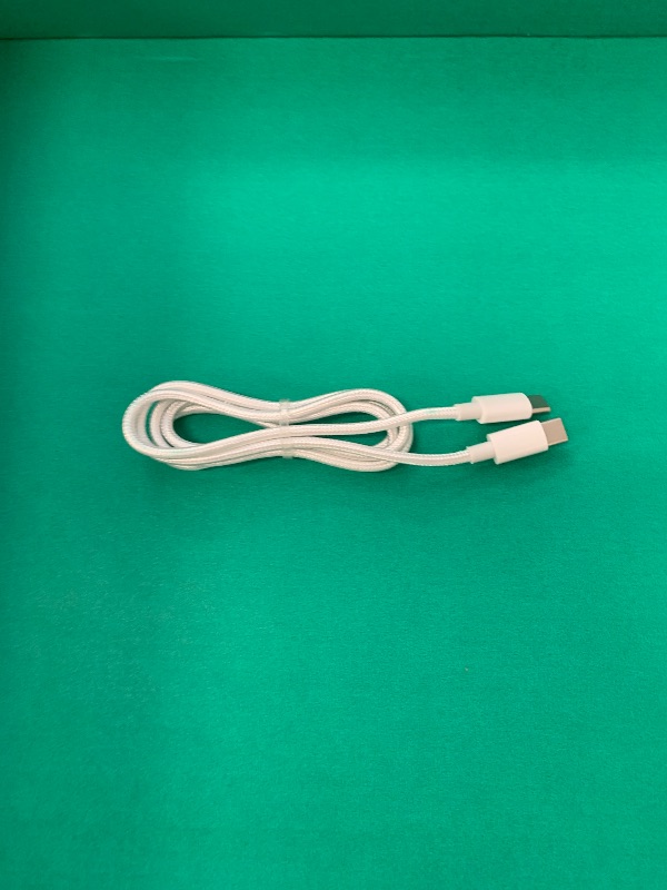 Photo 1 of FOR PARTS ONLY Apple iPad Pro 11in 3nd Gen. - 512GB - WiFi - Space Gray (Renewed Premium)