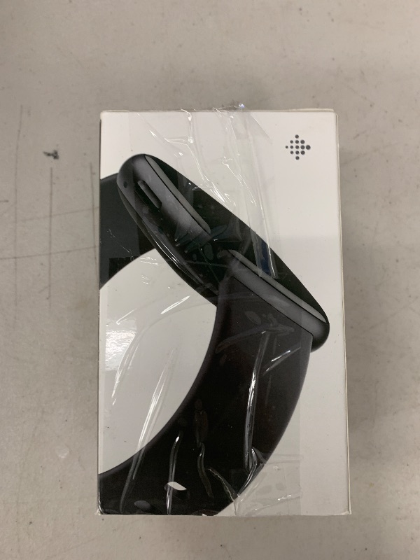 Photo 1 of Fitbit Versa 4 Fitness Smartwatch with Daily Readiness, GPS, 24/7 Heart Rate, 40+ Exercise Modes, Sleep Tracking and more, Black/Graphite, One Size (S & L Bands Included)