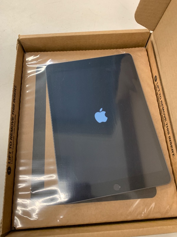 Photo 1 of Apple iPad 2020 (10.2-inch
