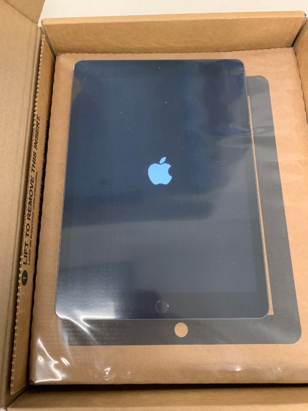 Photo 1 of Apple iPad 2020 (10.2-inch