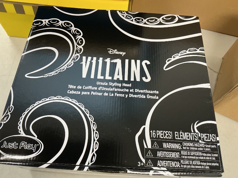 Photo 1 of Disney Villains Fierce 'N Fun Ursula 10-inch Styling Head, 16-Pieces, Pretend Play, Officially Licensed Kids Toys for Ages 3 Up, Amazon Exclusive