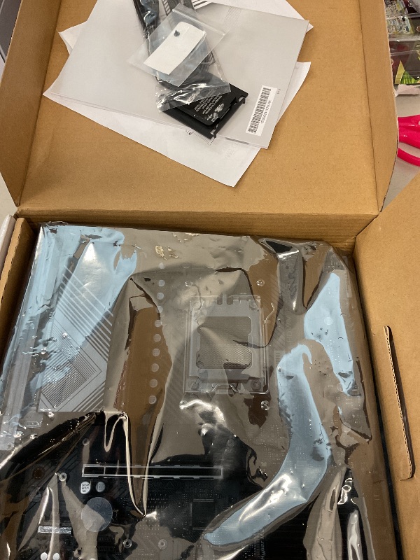 Photo 1 of ASRock B650M-HDV/M.2 Supports AMD Socket AM5 Ryzen 7000 Series Processors