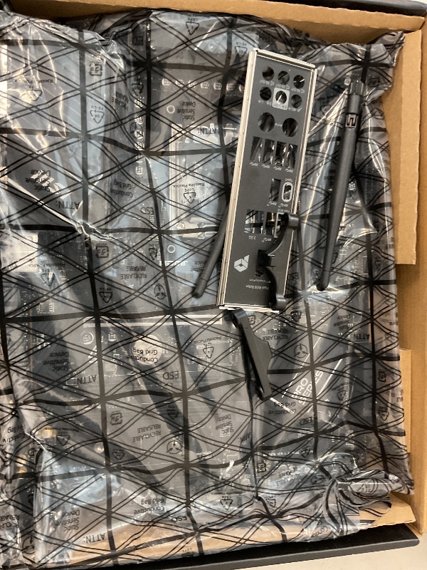 Photo 1 of MSI PRO B650-P WiFi ProSeries Motherboard (AMD AM5, ATX, DDR5, PCIe 4.0, M.2, SATA 6Gb/s, USB 3.2 Gen 2, HDMI/DP, Wi-Fi 6E, AMD Ryzen 7000 Series Desktop Processors)