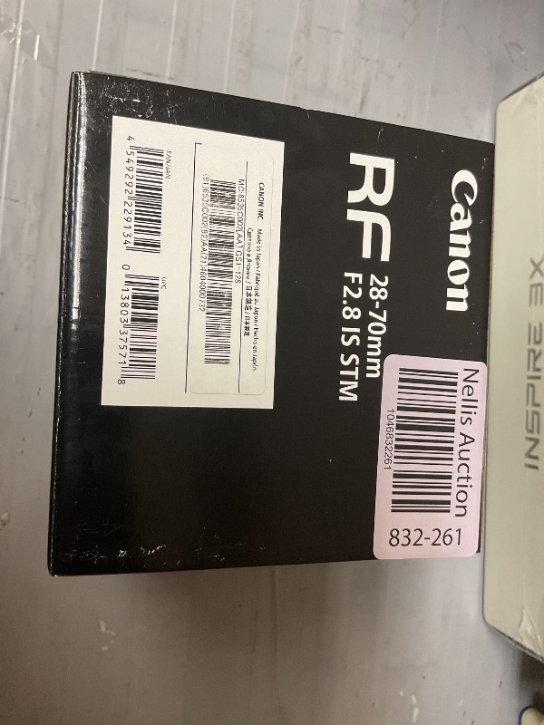 Photo 1 of Canon RF28-70mm F2.8 is STM
