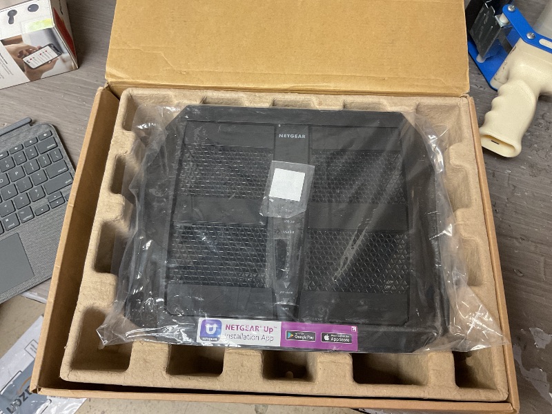 Photo 1 of NETGEAR Nighthawk X6S Smart Wi-Fi Router (R8000P) - AC4000 Tri-Band Wireless Speed (Up to 4000 Mbps) | Up to 3500 Sq Ft Coverage & 55 Devices | 4 x 1G Ethernet and 2 USB Ports