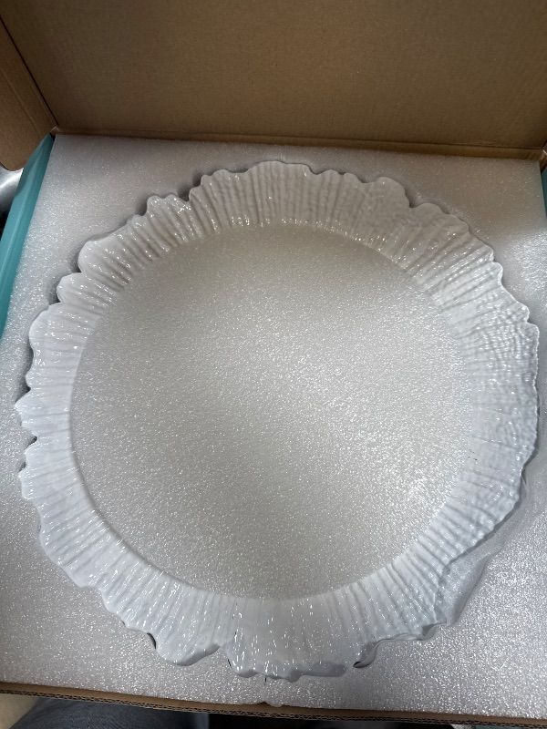 Photo 1 of MAONAME Reef White Charger Plates, Plate Chargers for Dinner Plates, Plastic Plate chargers for Wedding Decor, Thanksgiving, Christmas, Set of 6