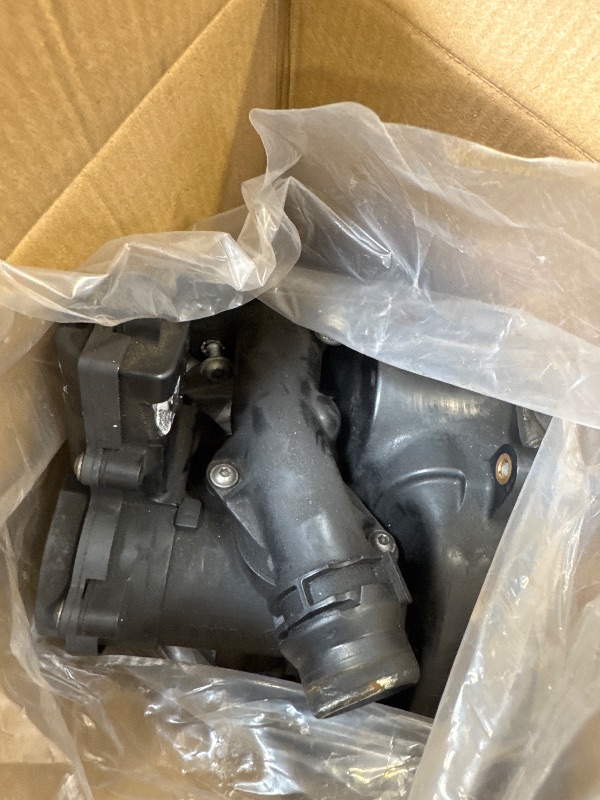 Photo 1 of Niyako Water Pump Thermostat Housing Assembly Replacement# ?????????? ?????????? ?????????? Fit Jetta Passat Golf A4 A5 A6 S3 Q3 Q5 Q7 TT 1.8T 2.0T