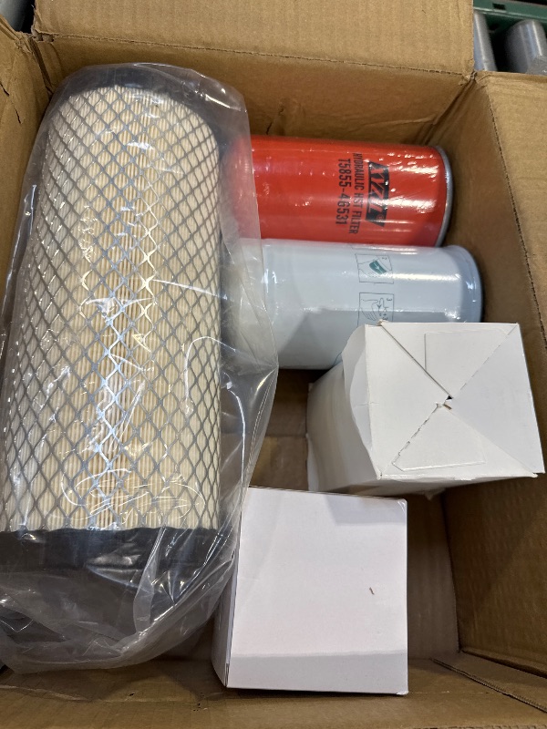 Photo 1 of XYZIL Maintenance Service Filter Kit Compatible with Kioti CK2610 HST CK2620 HST Compact Tractor CK2610H CK2620CHSE CK2610CHSE CK2620H Air Engine Oil Fuel Hydraulic E7230-11081 E6201-32443 E6201-32443
