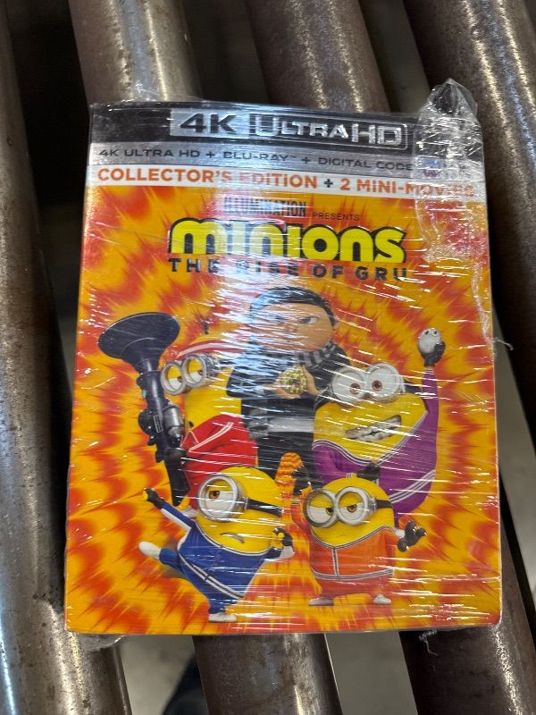 Photo 1 of Minions: The Rise of Gru - Collector's Edition 4K Ultra HD + Blu-ray + Digital [4K UHD]